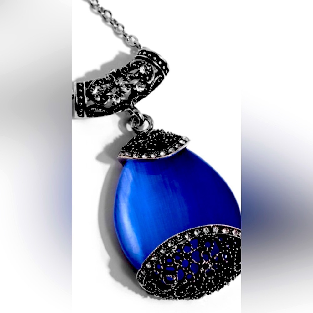 💎🔵💎 “HYPNOTIC HEADLINER” BLUE NECKLACE WITH FREE EARRINGS ~ PAPARAZZI❗️💎🔵💎